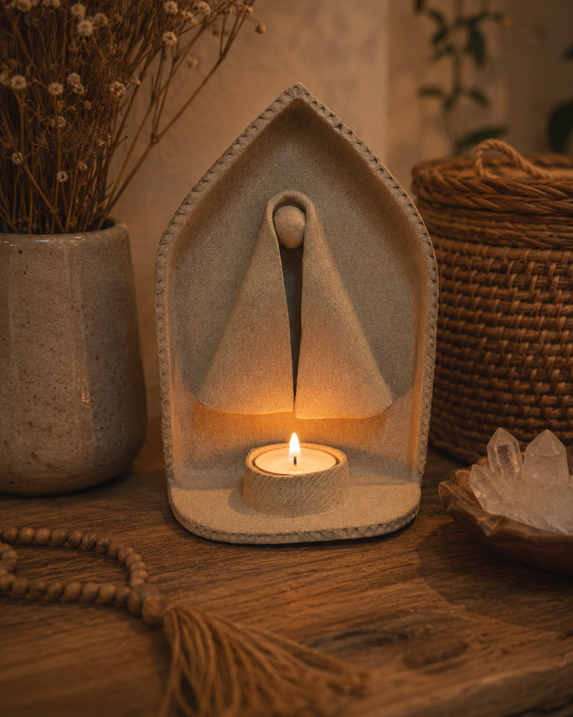 Porta Vela Nossa Senhora em Cerâmica Artesanal - fundo branco